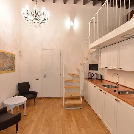 Izzhome City Center Cozy Кальяри Экстерьер фото