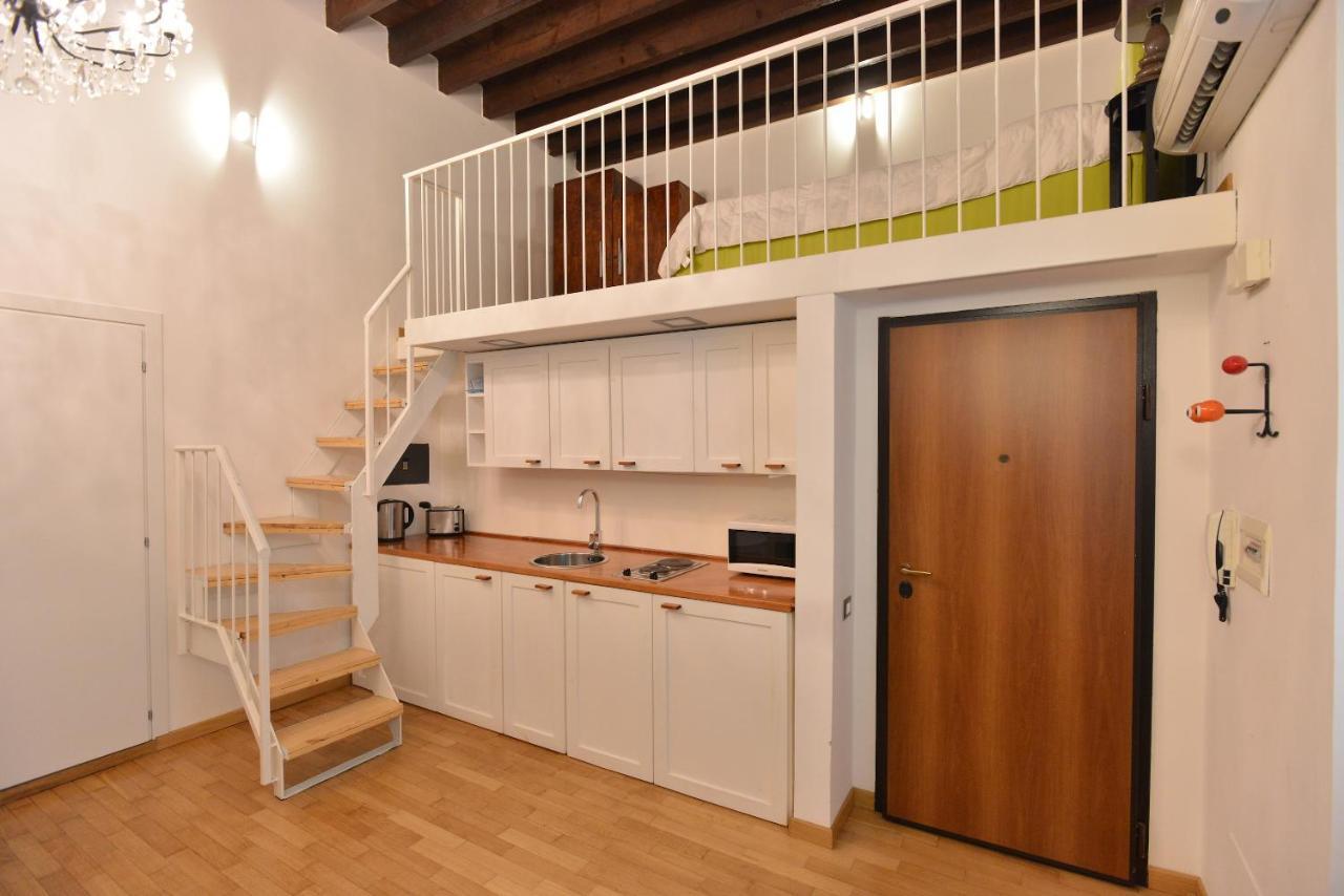 Izzhome City Center Cozy Кальяри Экстерьер фото